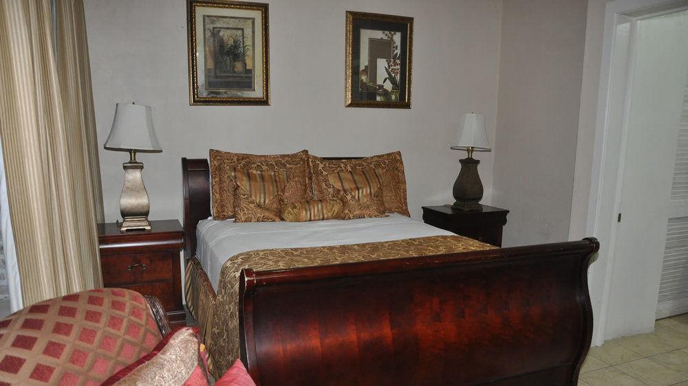 Cobblestone Inn Кингстаун Экстерьер фото