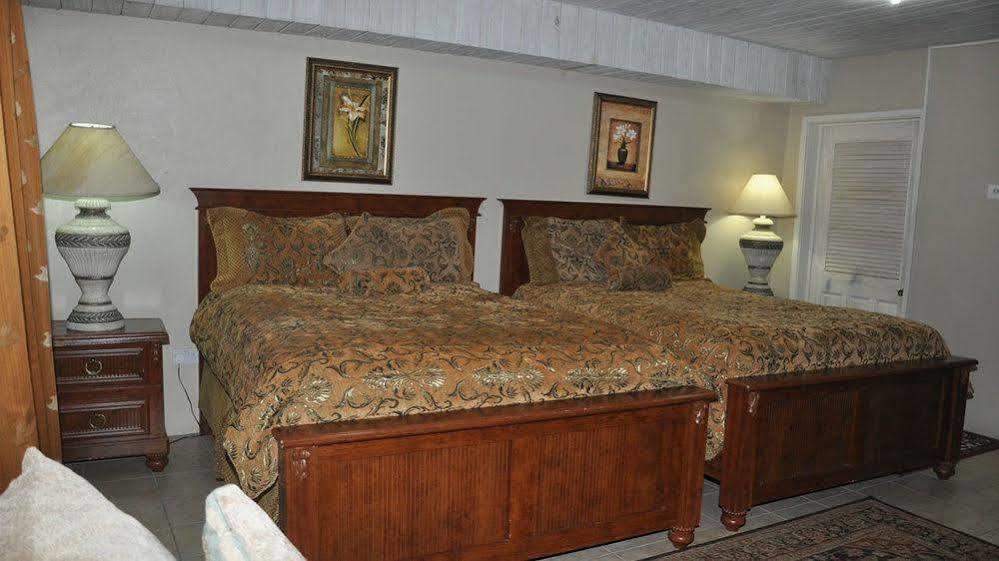 Cobblestone Inn Кингстаун Экстерьер фото